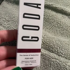 GODA Pheromone-Infused Oil for Her